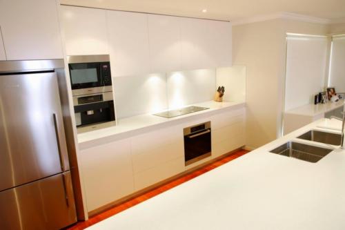 contemporary-kitchen-designs-upgrade-bathrooms